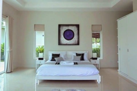 Casa de 4 dormitorios en Hua Hin, Tailandia № 125179 - foto 5