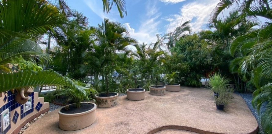 Casa de 3 dormitorios en Hua Hin, Tailandia № 125175