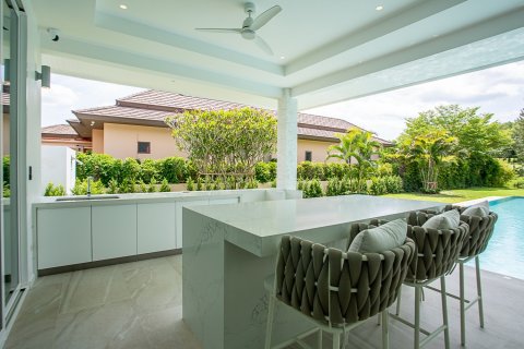 Casa de 4 dormitorios en Hua Hin, Tailandia № 125177 - foto 8