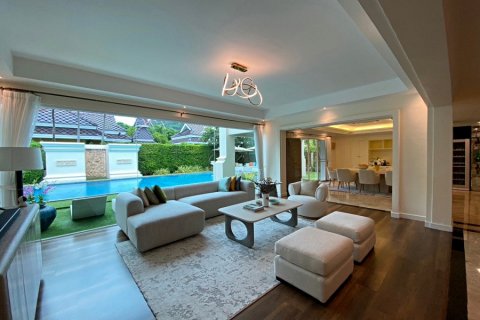 Casa de 4 dormitorios en Hua Hin, Tailandia № 125176 - foto 13