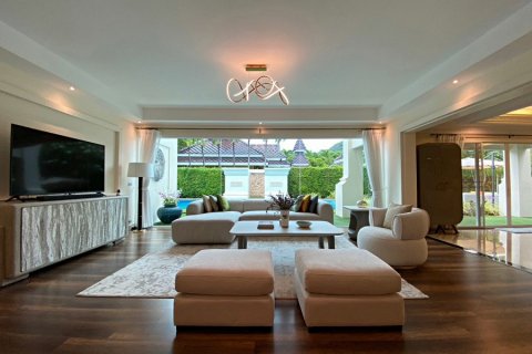 Casa de 4 dormitorios en Hua Hin, Tailandia № 125176 - foto 10