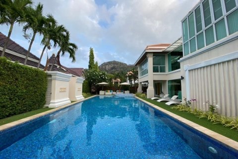 Casa de 4 dormitorios en Hua Hin, Tailandia № 125176 - foto 4