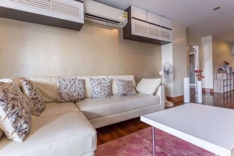Condominio de 3 dormitorios en Watthana, Bangkok, Tailandia № 76762 - foto 10