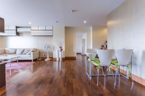 Condominio de 3 dormitorios en Watthana, Bangkok, Tailandia № 76762 - foto 12