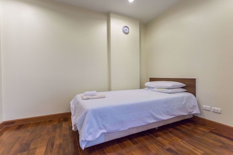 Condominio de 3 dormitorios en Watthana, Bangkok, Tailandia № 76762 - foto 28