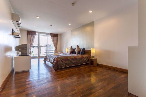 Condominio de 3 dormitorios en Watthana, Bangkok, Tailandia № 76762 - foto 21