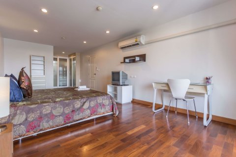 Condominio de 3 dormitorios en Watthana, Bangkok, Tailandia № 76762 - foto 24