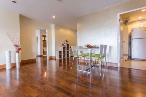 Condominio de 3 dormitorios en Watthana, Bangkok, Tailandia № 76762 - foto 14