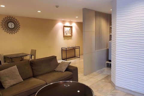 Condominio de 1 dormitorio en Watthana, Bangkok, Tailandia № 76765 - foto 2