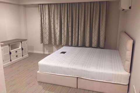 Condominio de 2 dormitorios en Watthana, Bangkok, Tailandia № 77227 - foto 4