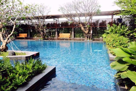 Condominio de 1 dormitorio en Ratchathewi, Bangkok, Tailandia № 77229 - foto 11