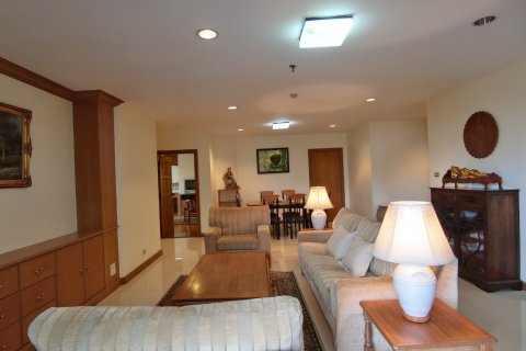 Condominio de 2 dormitorios en Bangkok, Tailandia № 143604 - foto 11