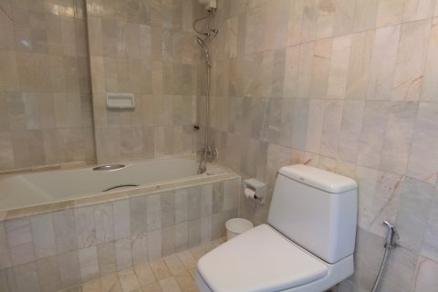 Condominio de 2 dormitorios en Bangkok, Tailandia № 143604 - foto 18