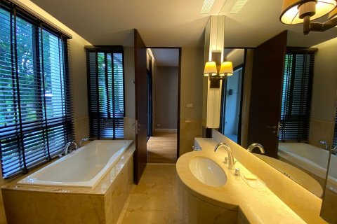 Condominio de 1 dormitorio en Bangkok, Tailandia № 143605 - foto 2