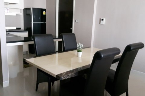 Condominio de 2 dormitorios en Sathon, Bangkok, Tailandia № 143610 - foto 6