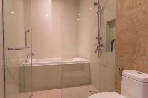 Sobre plano Bright Sukhumvit 24 en Bangkok, Tailandia № 36707 - foto 9