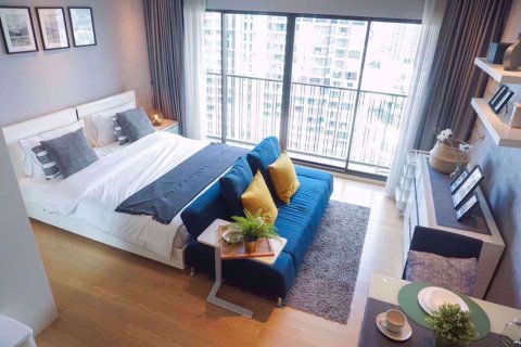 Estudio en el condominio en Bangkok, Tailandia en Noble Refine  № 78308