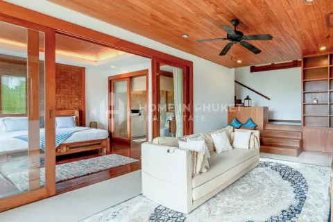 Casa de 4 dormitorios en Phuket, Tailandia № 131881 - foto 11