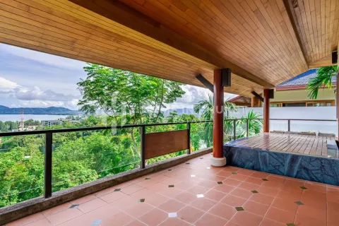 Casa de 4 dormitorios en Phuket, Tailandia № 131881 - foto 17