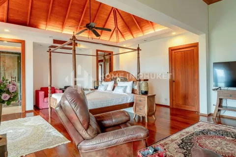 Casa de 4 dormitorios en Phuket, Tailandia № 131881 - foto 21