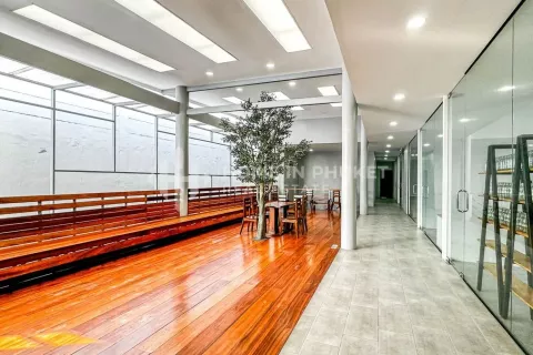 Local comercial 950 m2 en Phuket, Tailandia № 131882