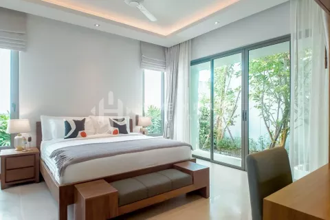 Casa de 3 dormitorios en Phuket, Tailandia № 131880 - foto 22