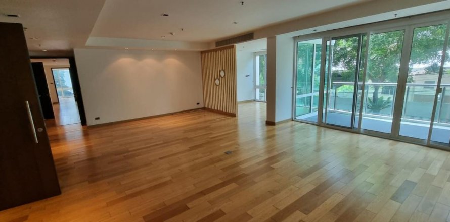 คอนโดมิเนียมในคลองเตย, กรุงเทพฯ, ประเทศไทย, 4 ห้องนอน № 123601