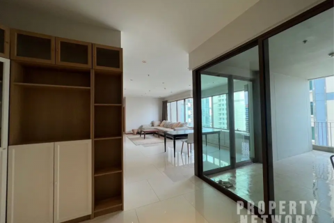 คอนโดมิเนียมในคลองเตย, กรุงเทพฯ, ประเทศไทย, 3 ห้องนอน № 123604 - รูปถ่าย 17