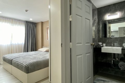 Apartamento de 384 dormitorios en Pattaya, Tailandia № 130378 - foto 6