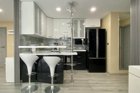 Apartamento de 384 dormitorios en Pattaya, Tailandia № 130378 - foto 4