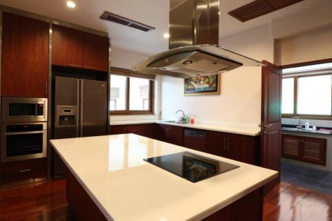 Chalet de 4 dormitorios en Chiang Mai, Tailandia № 119591 - foto 7