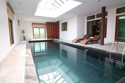 Chalet de 4 dormitorios en Chiang Mai, Tailandia № 119591 - foto 4
