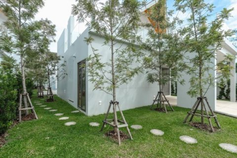 Chalet de 4 dormitorios en Phuket, Tailandia № 119440 - foto 10