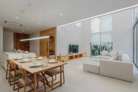 Chalet de 4 dormitorios en Phuket, Tailandia № 119440 - foto 7