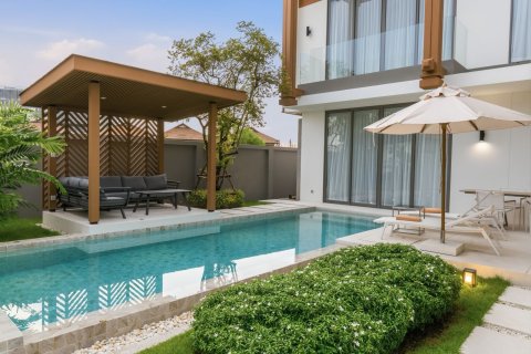 Chalet de 4 dormitorios en Bang Tao, Tailandia № 79466 - foto 3