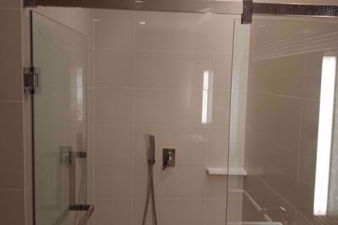 Condominio de 2 dormitorios en Bang Sue, Bangkok, Tailandia № 76864 - foto 13