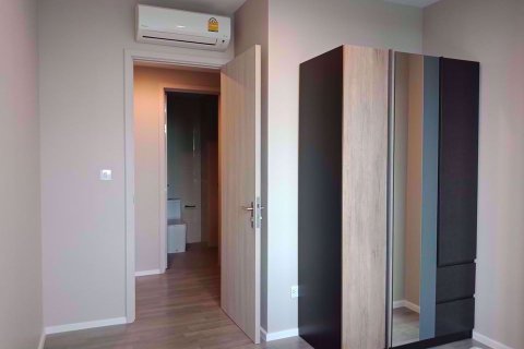 Condominio de 2 dormitorios en Bang Sue, Bangkok, Tailandia № 76864 - foto 11