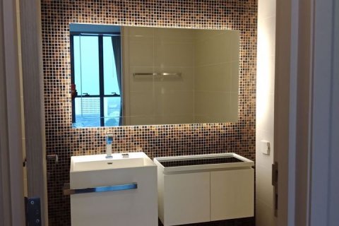 Condominio de 2 dormitorios en Bang Sue, Bangkok, Tailandia № 76864 - foto 16