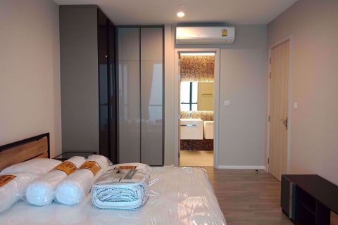 Condominio de 2 dormitorios en Bang Sue, Bangkok, Tailandia № 76864 - foto 9