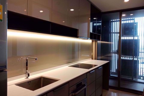 Condominio de 2 dormitorios en Bang Sue, Bangkok, Tailandia № 76864 - foto 5