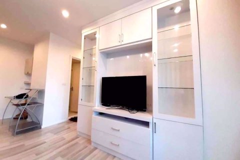 Condominio de 2 dormitorios en Chom Thong, Bangkok, Tailandia № 76959 - foto 4