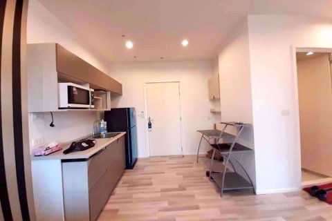 Condominio de 2 dormitorios en Chom Thong, Bangkok, Tailandia № 76959 - foto 3