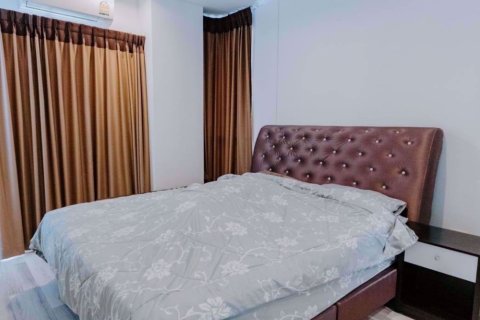 Condominio de 2 dormitorios en Chom Thong, Bangkok, Tailandia № 76959 - foto 5