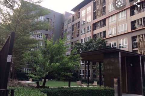 Condominio de 2 dormitorios en Chom Thong, Bangkok, Tailandia № 76959 - foto 11