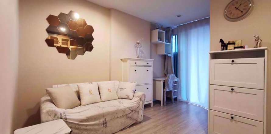 Condominio de 1 dormitorio en Khlong Toei, Bangkok, Tailandia № 76863