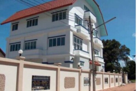 Casa de 11 dormitorios en Pattaya, Tailandia № 101316 - foto 15
