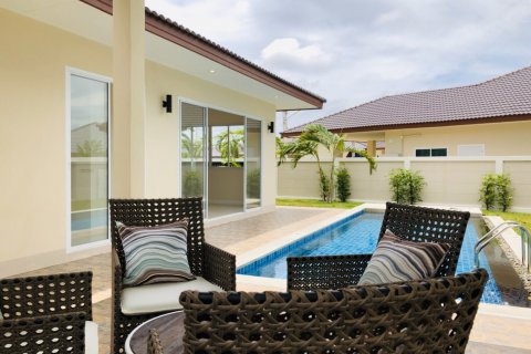 Chalet de 3 dormitorios en Jomtien Beach, Pattaya, Tailandia № 101314 - foto 2