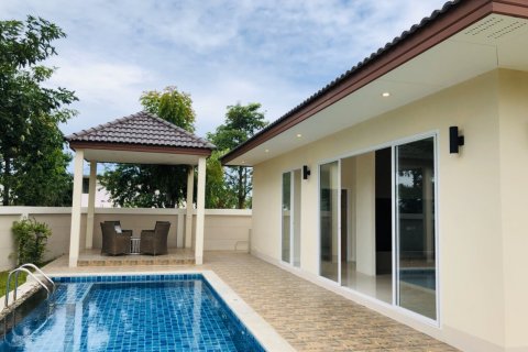 Chalet de 3 dormitorios en Jomtien Beach, Pattaya, Tailandia № 101314 - foto 6