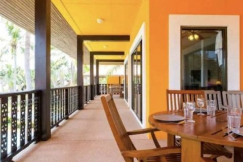 Chalet de 4 dormitorios en Prachuap Khiri Khan, Tailandia № 116097 - foto 4