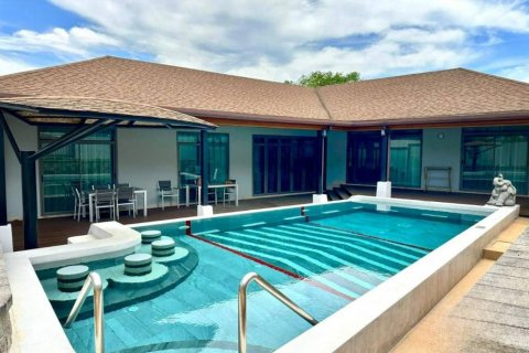 Chalet de 4 dormitorios en Phuket, Tailandia № 116096